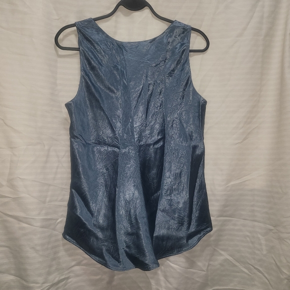 Vince - Picture 3 of 3